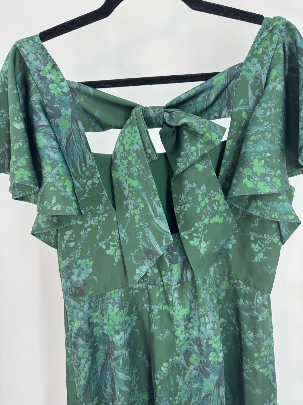 Sachin + Babi Emerald Green Floral Maxi Dress with Flutter Sleeves - Picture 10 of 13